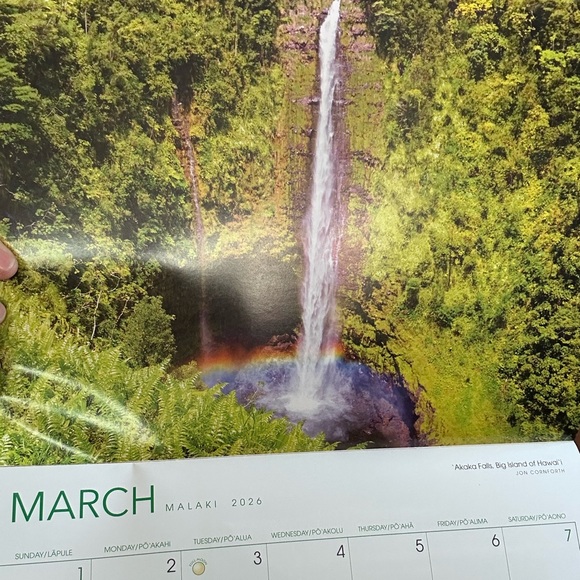 455. HAWAII ALOHA 2026 12 month Calendar of the Best of HI - Picture 3 of 4
